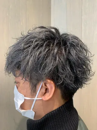 ショート カラー メンズ 糟谷 慈英のヘアスタイル