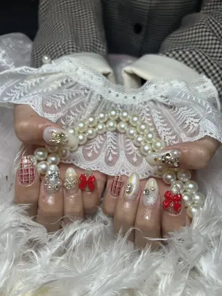 ネイル Yuli ネイルのネイルデザイン