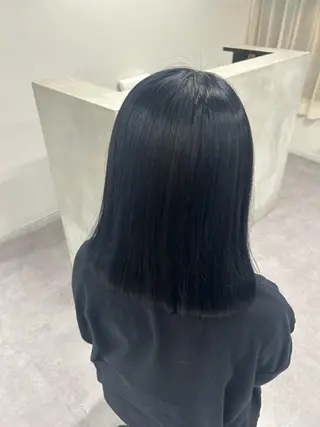 カラー 高山 アミのヘアスタイル
