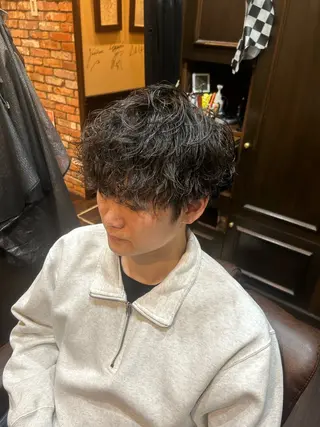 ミディアム 西村 雄斗のヘアスタイル