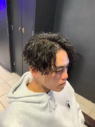 ミディアム メンズパーマ/難波/ 心斎橋　室園亮佑のヘアスタイル