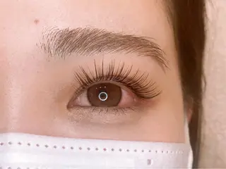 マツエク・マツパ 尾上 茉由の眉毛・アイブロウイメージ
