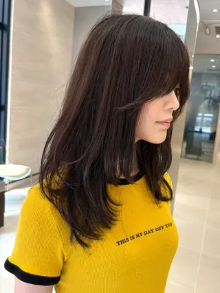 セミロング PULSE yokohama所属・レイヤー |オリーブ |ヘーゼルベージュのヘアスタイル