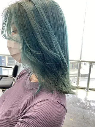 ミディアム カラー ☘️ブリーチ/ハイト ーン/レイヤー/のヘアスタイル