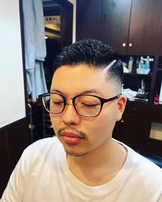 ショート メンズ 銀座バルビエグラン 角田雅樹（夜限定）のヘアスタイル