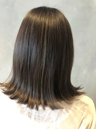 ミディアム カラー 長谷川 沙紀のヘアスタイル
