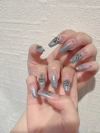 ネイル Ｄ- Beautyのネイルデザイン
