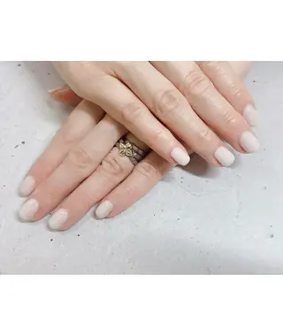 ネイル Ranon所属・ᴿᴬᴺᴼᴺ 🤍 𝐴𝑌𝐴𝐾𝐴のネイルデザイン