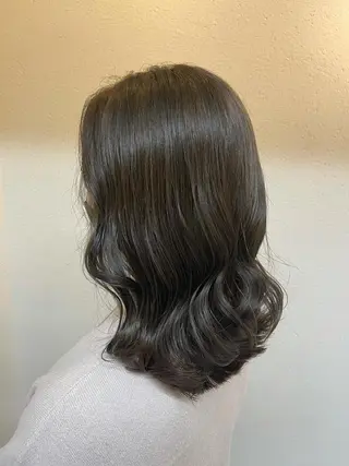 カラー PUUR所属・🍒鈴木 エミリ🍒のヘアスタイル