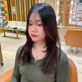 セミロング 🌸小島友梨香🌸 ブリーチカラーのヘアスタイル