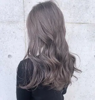 ロング カラー 透明感Color🩶 髪質改善 ユウナ🦋のヘアスタイル