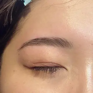 アイブロウ 𝐫𝐚𝐢 𝐧𝐚𝐢𝐥の眉毛・アイブロウイメージ