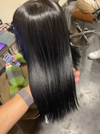 セミロング カラー 泉 堅也のヘアスタイル