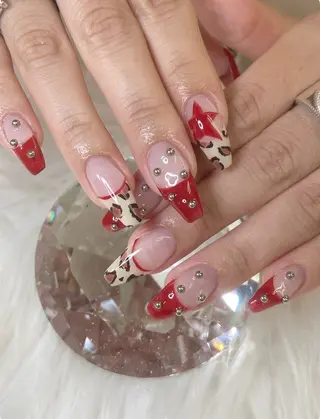 ネイル Kanako 💫のネイルデザイン