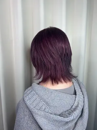 ミディアム カラー mizuki THREE（A）のヘアスタイル