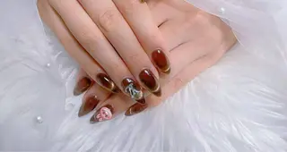 ネイル 🌈 Laule'aのネイルデザイン