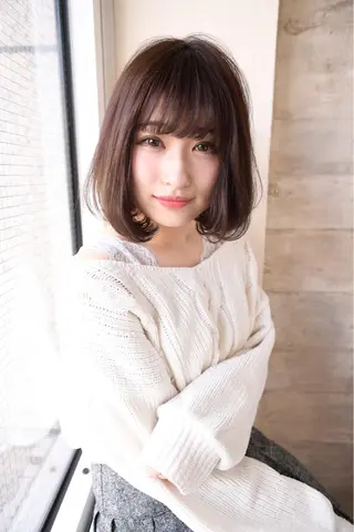 ミディアム KAMIGAMI所属・KAMIGAMI SAKAEのヘアスタイル