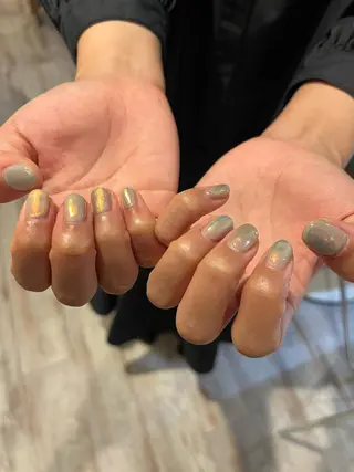 ネイル une／YUKINA 🫧大人nuanceのネイルデザイン