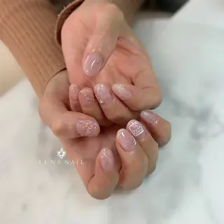 ネイル アトリエ　ミモザ所属・いまむら あかりのネイルデザイン