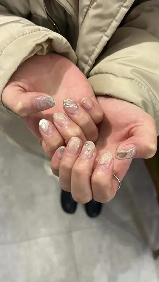 ネイル 🪐富島彩夏 /海外nail🪐のネイルデザイン