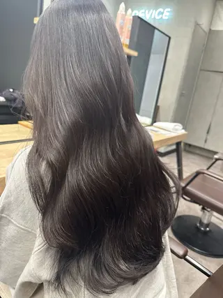 ロング カラー yu-kiハイトーン /ブリーチ無しカラーのヘアスタイル