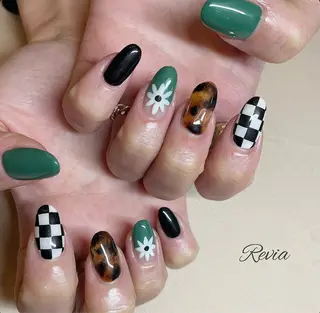 ネイル revia所属・ERI Nailistのネイルデザイン