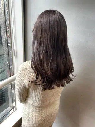 セミロング カラー 女性リピ90%🍨 🩷佐藤みずきのヘアスタイル