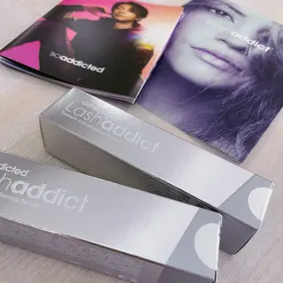 マツエク・マツパ une FEMINの眉毛・アイブロウイメージ