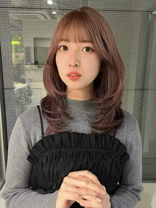 セミロング カラー クルミ🤍ピンク 🎀韓国ヘアのヘアスタイル