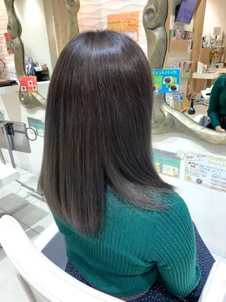 ロング カラー 松吉 純平のヘアスタイル