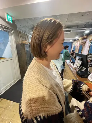 ショート カラー さの あやねのヘアスタイル