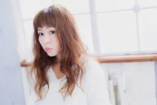 セミロング カラー 星 沙織のヘアスタイル