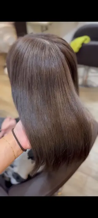 セミロング カラー G's rough所属・山本 千鶴のヘアスタイル