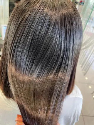 ミディアム 石坂 瀬音のヘアスタイル