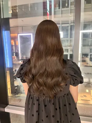 カラー 🍀根本 風鈴🍀のヘアスタイル