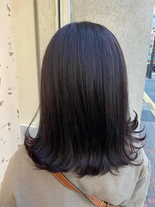 セミロング カラー haru .のヘアスタイル