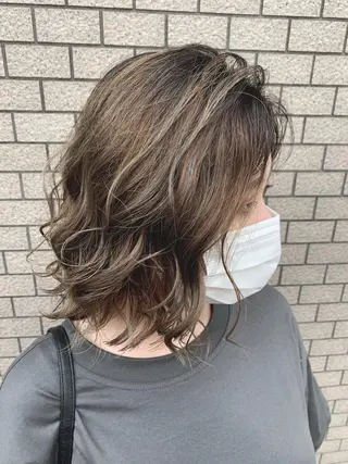 ミディアム 透明感ハイライト◎ 伊藤夏海のヘアスタイル