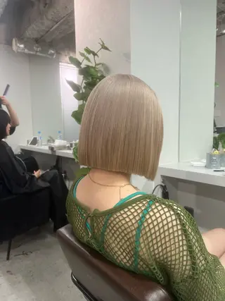 ショート カラー ハイトーン&髪質改善 &韓国エクステ🤎のヘアスタイル