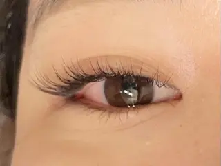 マツエク・マツパ 西村 未羽/ﾏﾂｴｸ /網紅/ﾊﾟﾘのマツエク・マツパデザイン