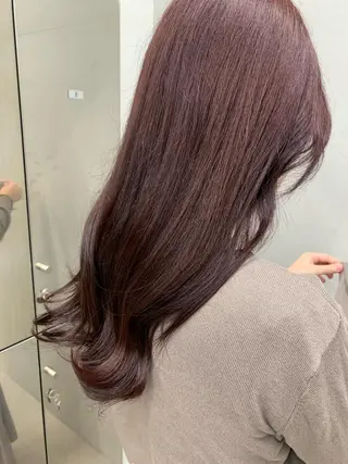 ロング io NANAのヘアスタイル