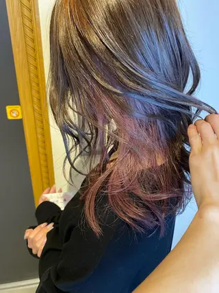 ミディアム 大阪ウルフカット ハッシュカットのヘアスタイル