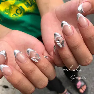 ネイル Gracias. rieのネイルデザイン