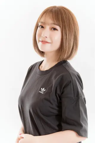 ショート カラー パーマ ヘアアレンジ メンズ キッズ ネイル マツエク・マツパ Selene 難波店 店長SHINTANIのヘアスタイル