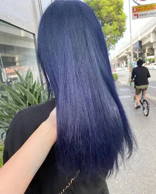 ロング カラー モモカ/ハイトーン /バレイヤージュのヘアスタイル