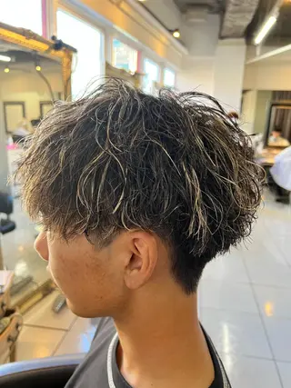 パーマ メンズ パーマ特化美容師 茂木広幸のヘアスタイル