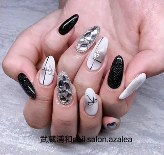 ネイル R inのネイルデザイン