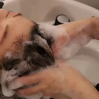 エミタス 柳通り(Emitas.)所属・岡村 莉穂のヘアスタイル