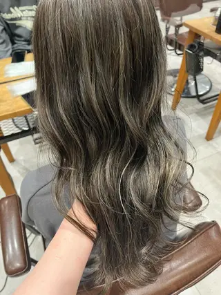 ロング カラー 似合わせ/レイヤー/ ボブ/西島 絢香のヘアスタイル