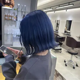 ミディアム カラー noa 寒色系カラーブリーチのヘアスタイル
