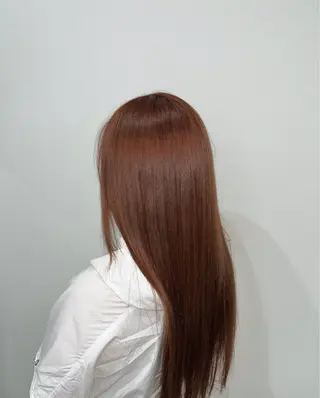 ロング 吉田 沙羅のヘアスタイル